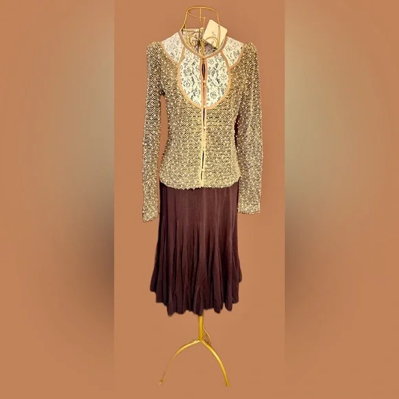 ONLY 1 LEFT, Size Medium Boho Brown and Ivory Ryu Top, Textured with Dot Detail - Picture 11 of 15